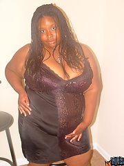 Fat ebony chicka Tasty shows her brown body